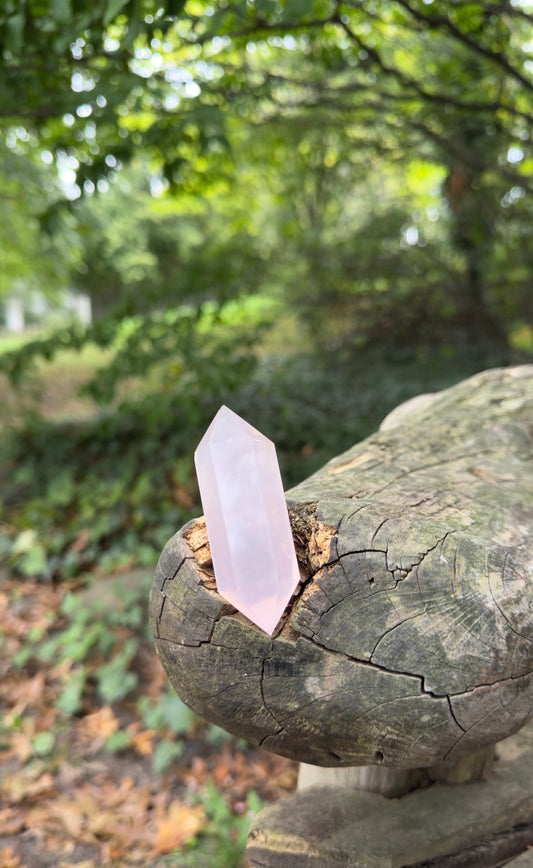 Rose Quartz Point · Heart Clarity & Alignment